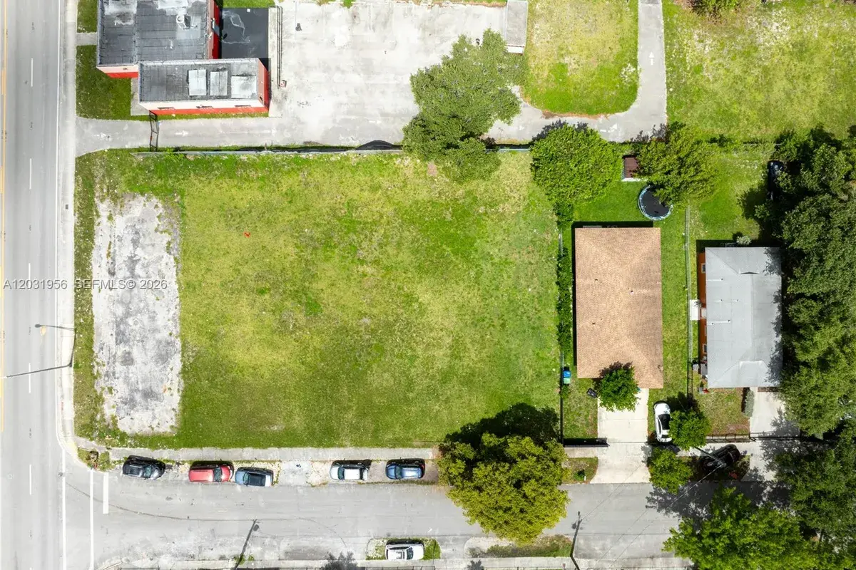 7920 NW 11th Ave, Miami FL 33150