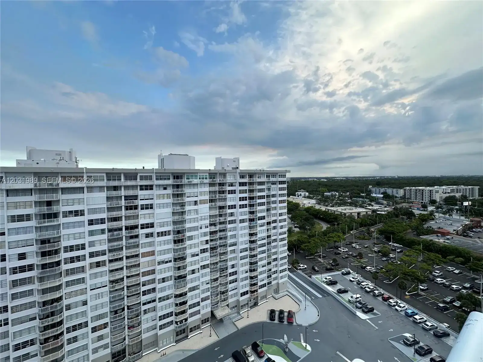 18051 Biscayne Blvd, Aventura FL 33160 photo 3
