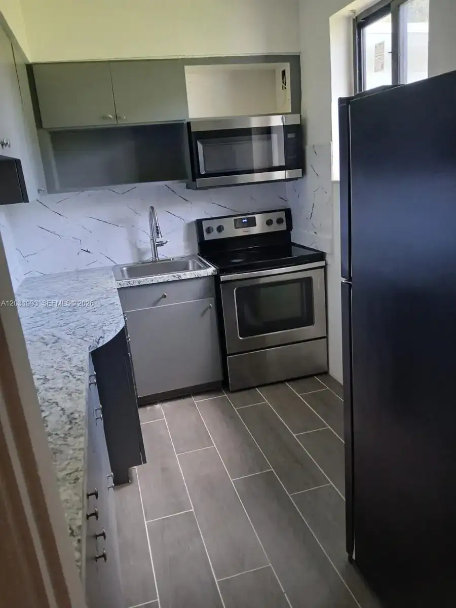 1400 NE 148th St # 2, Miami FL 33161 photo 5