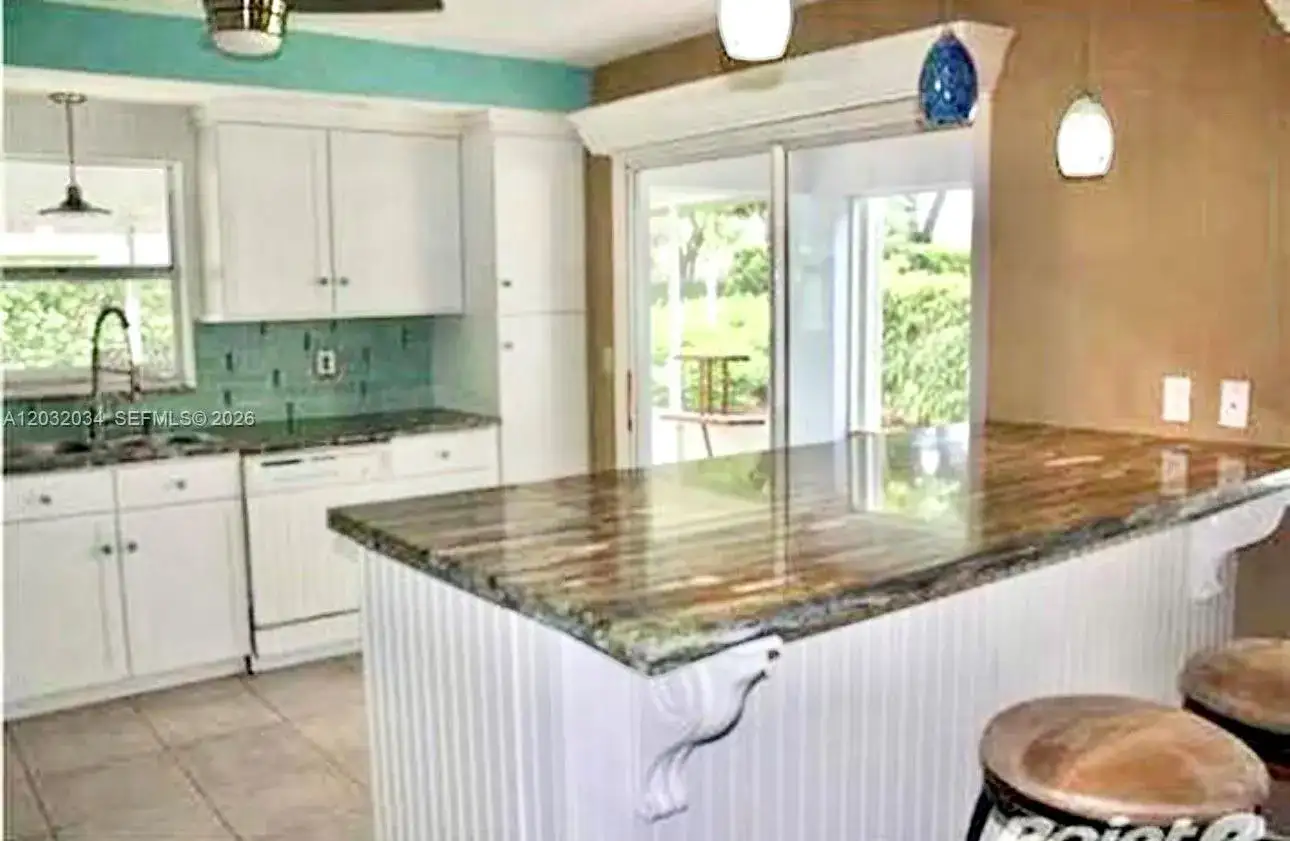600 SE 19th Dr, Homestead FL 33033 photo 3