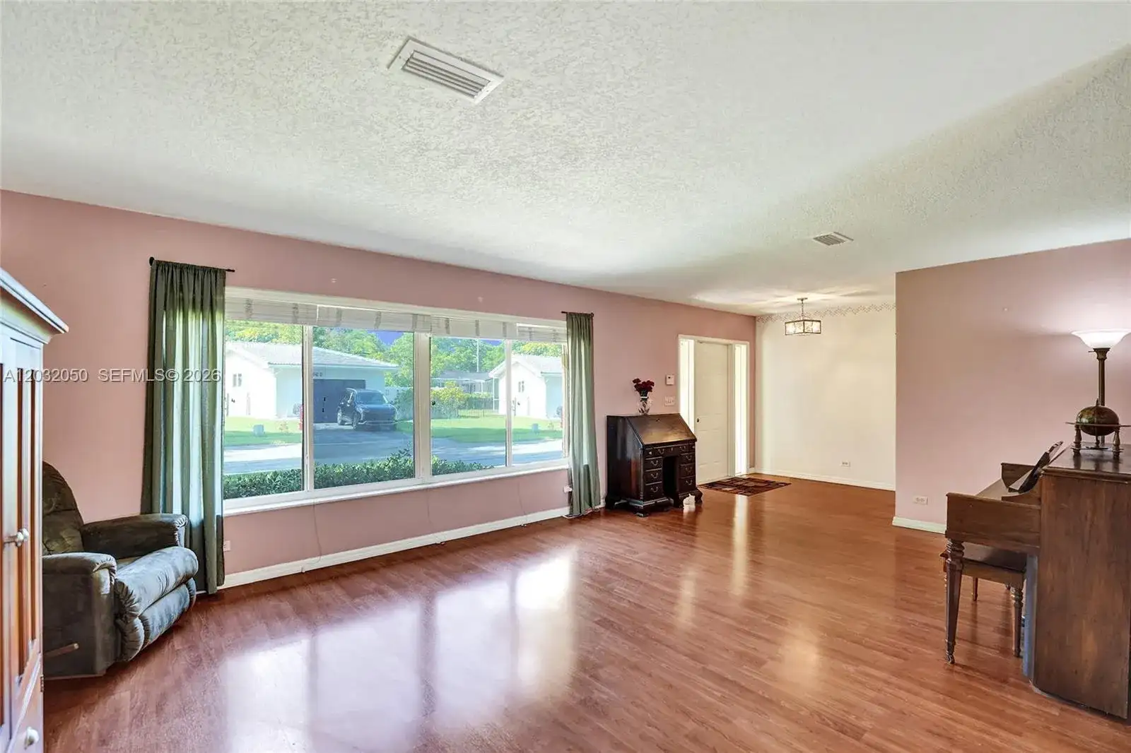 7421 NW 8th Ct, Plantation FL 33317 photo 3
