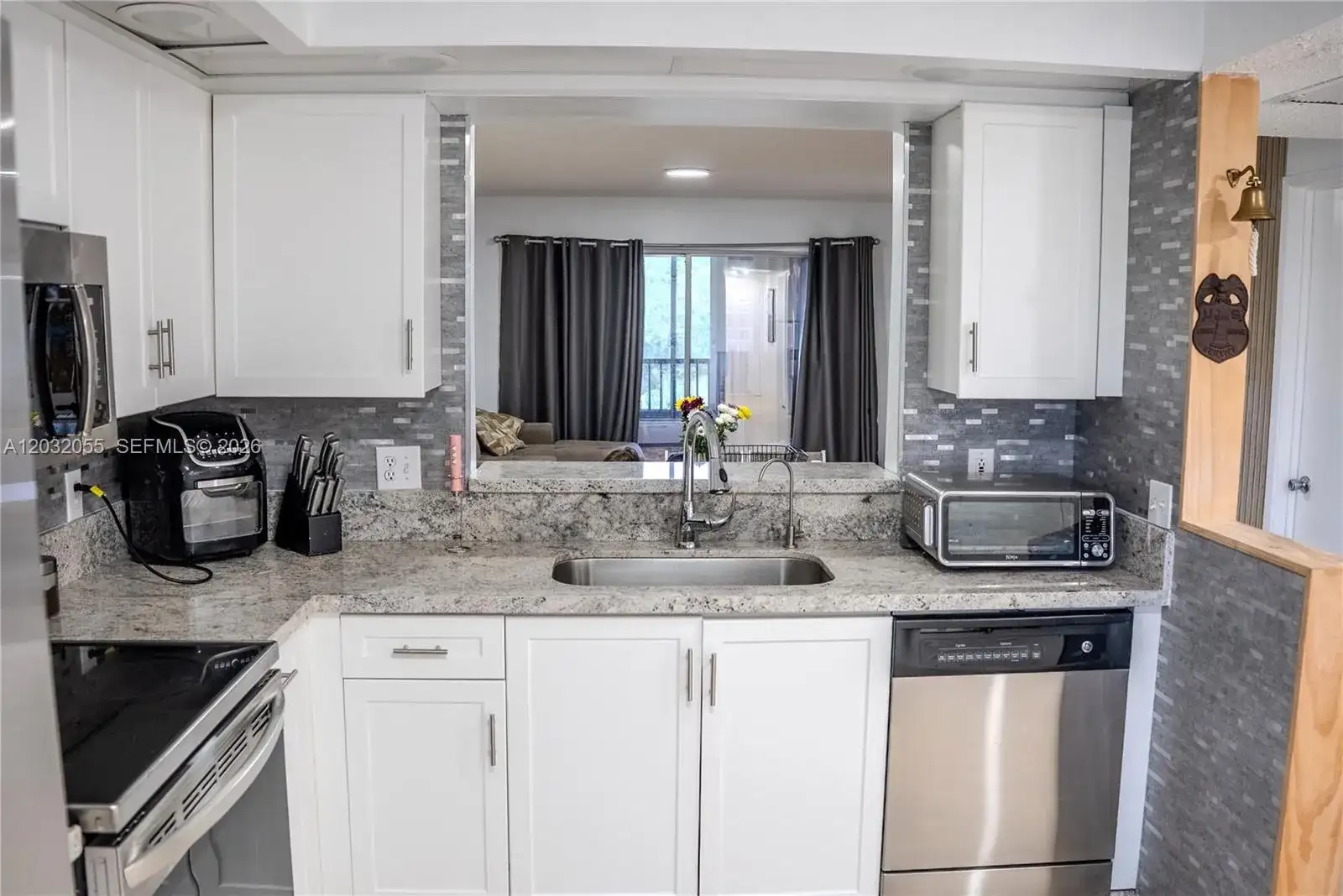 1200 SW 137th Ave # 305E, Pembroke Pines FL 33027 photo 5