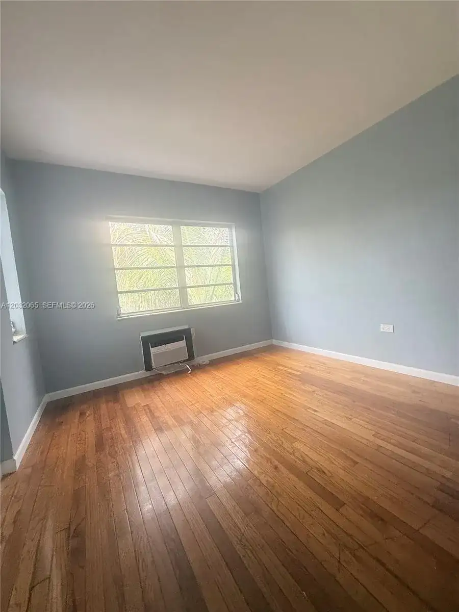 1730 Marseille Dr # 4, Miami Beach FL 33141 photo 4