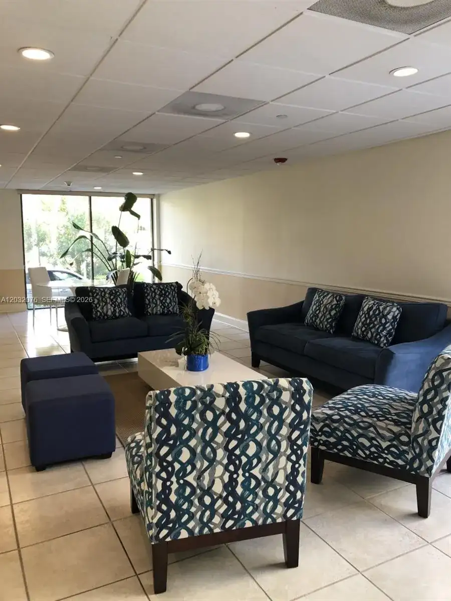 150 Ocean Lane Dr # 4B, Key Biscayne FL 33149 photo 4