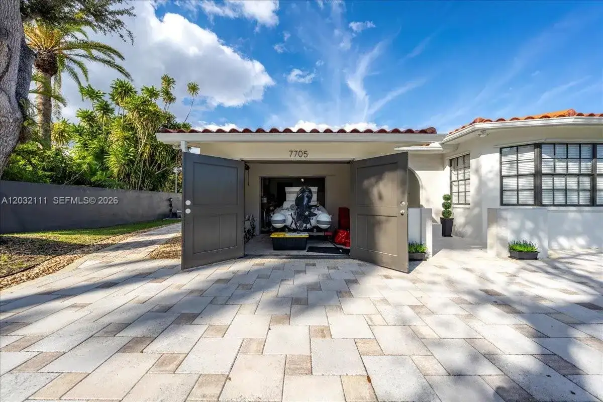 7705 SW 66th St # 0, Miami FL 33143 photo 4