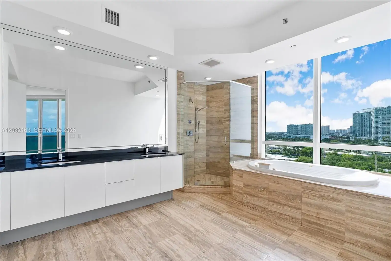 15901 Collins Ave # 904, Sunny Isles Beach FL 33160