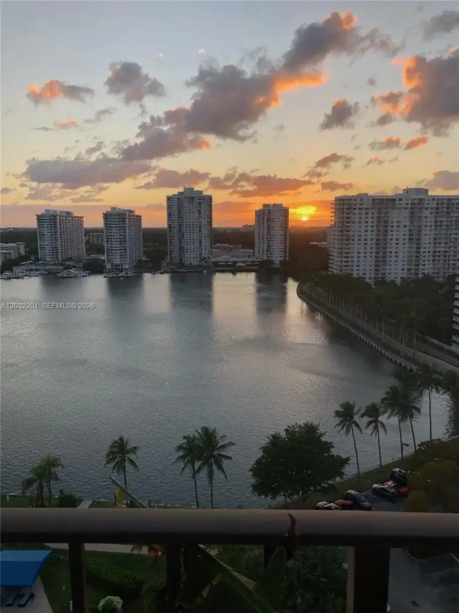 18181 NE 31st Ct # 1710, Aventura FL 33160 photo 3