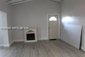 4035 E 2nd Ave, Hialeah FL 33013 photo 3
