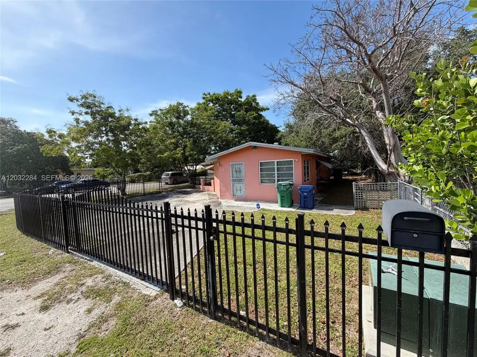 997 NW 116th St, Miami FL 33168 photo 3