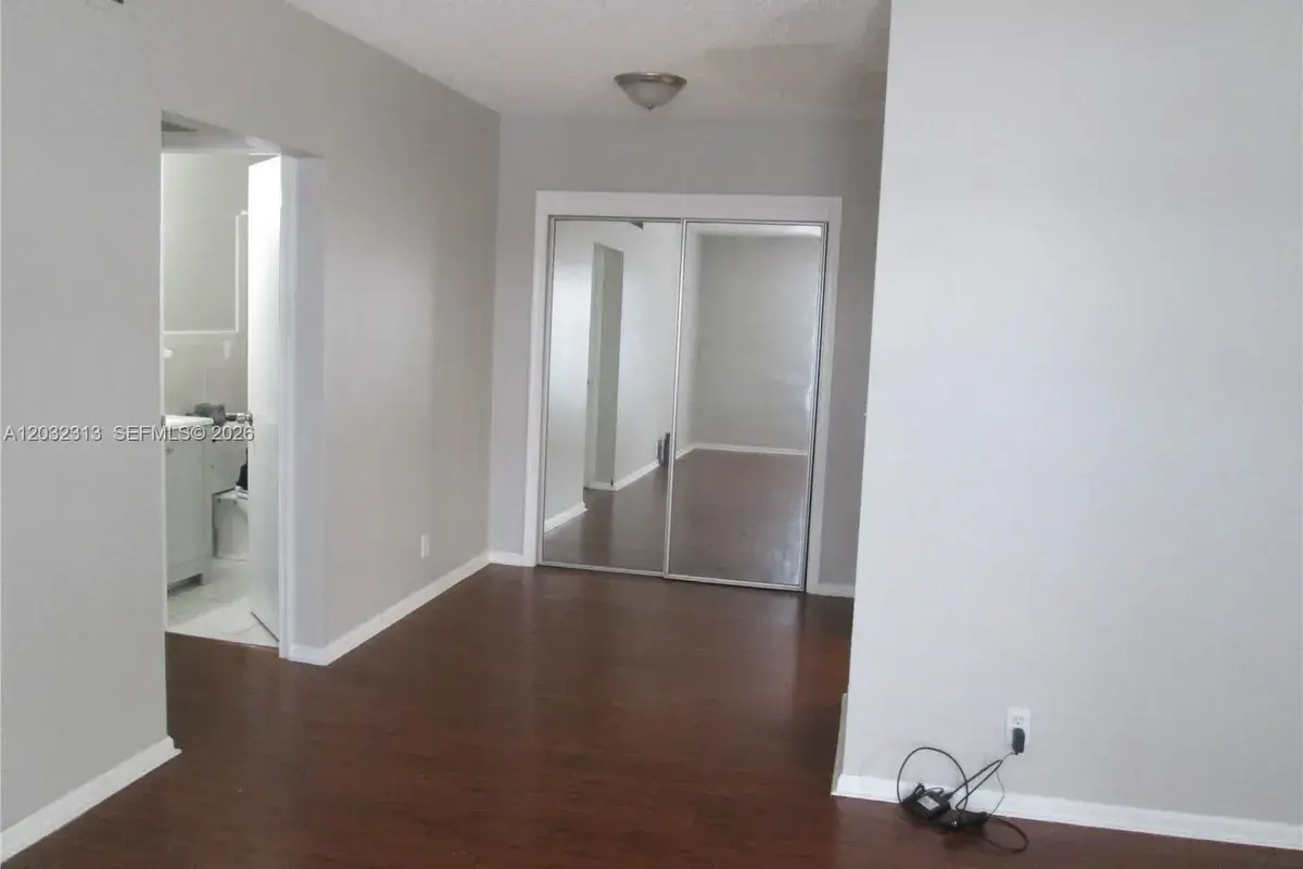 2250 NE 66th St # 1521, Fort Lauderdale FL 33308