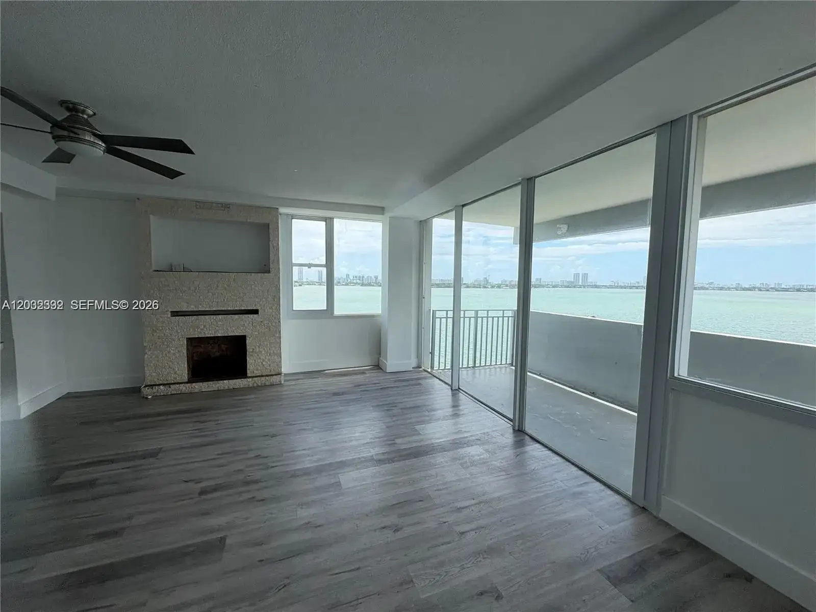 7545 E Treasure Dr # 9H, North Bay Village FL 33141 photo 2