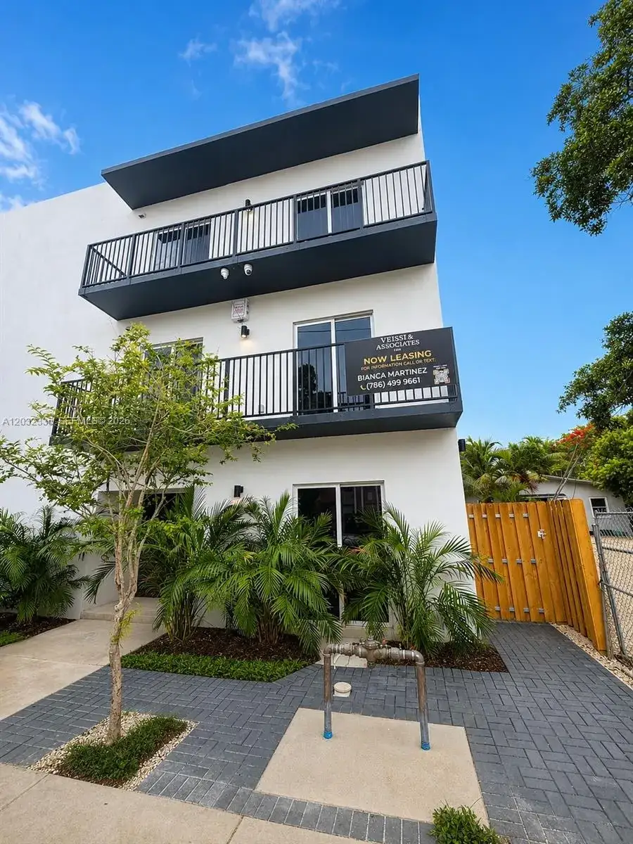 8106 NE 1st Ave # 3, Miami FL 33138