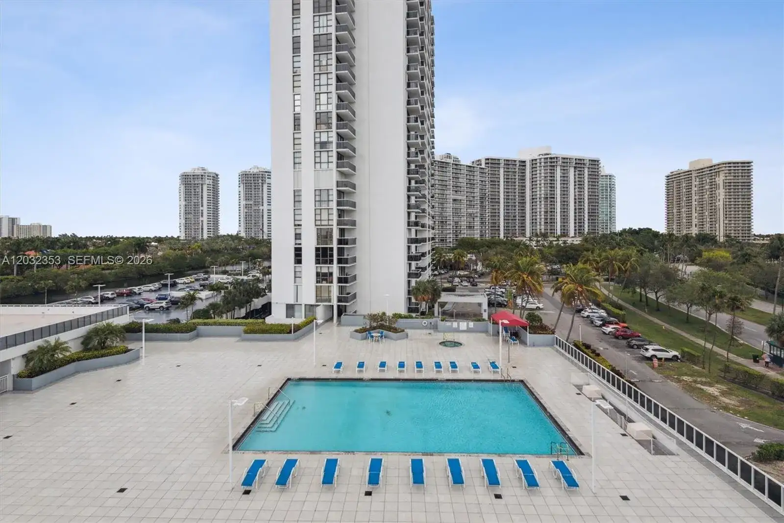 3625 N Country Club Dr # 603, Aventura FL 33180 photo 3