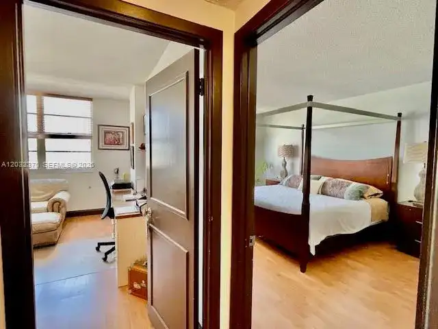 500 Bayview Dr # 1923, Sunny Isles Beach FL 33160 photo 5