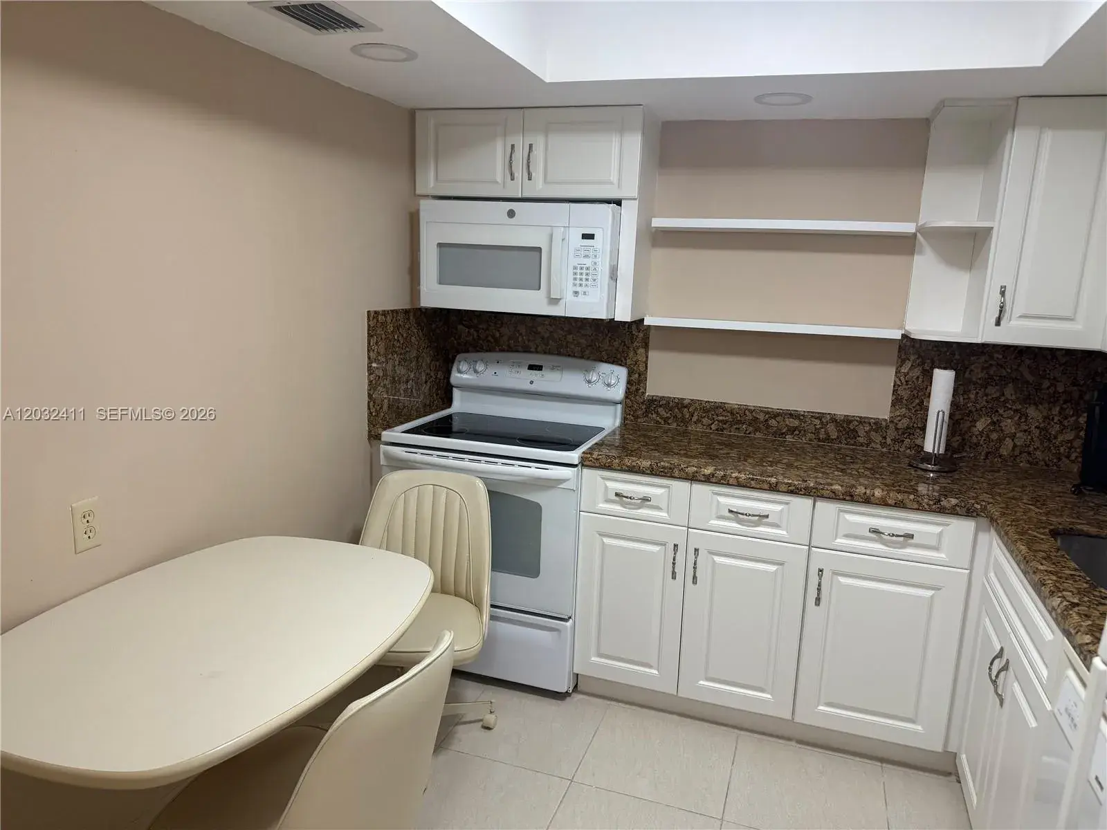 851 Three Islands Blvd # 511, Hallandale Beach FL 33009