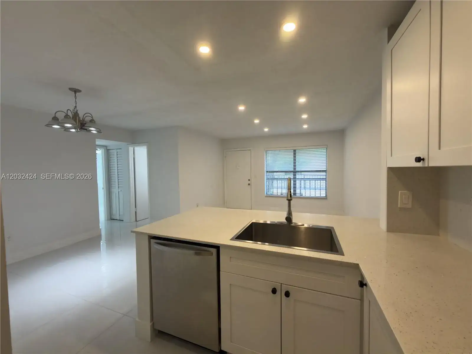 2500 W 67th Pl # 26, Hialeah FL 33016 photo 3