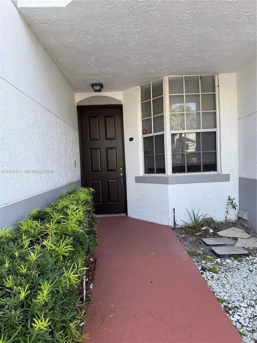 715 SW 148th Ave # 611, Sunrise FL 33325 photo 2