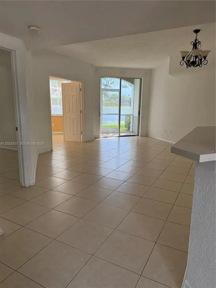 715 SW 148th Ave # 611, Sunrise FL 33325 photo 3