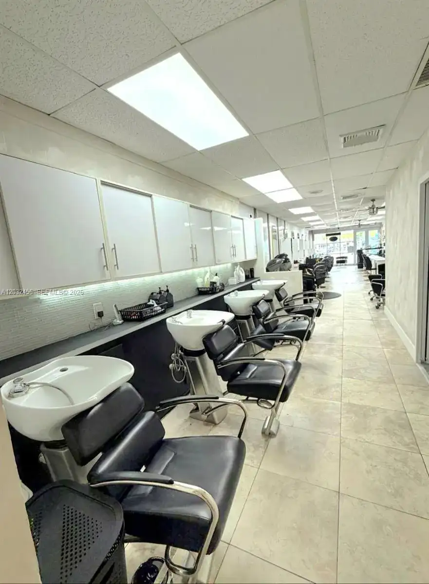 4237 Hollywood Blvd, Hollywood FL 33021 photo 5