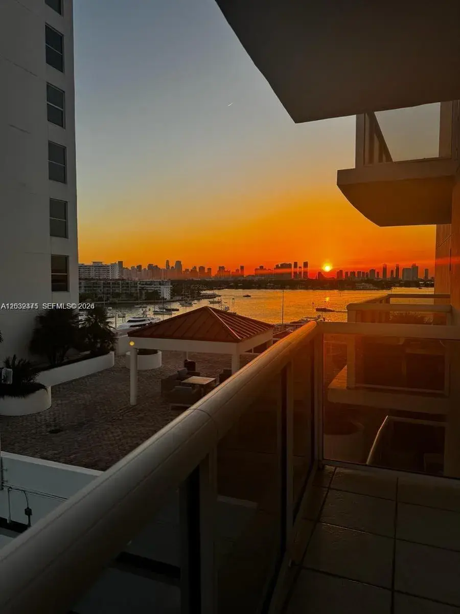 1900 Sunset Harbour Dr # 815, Miami Beach FL 33139