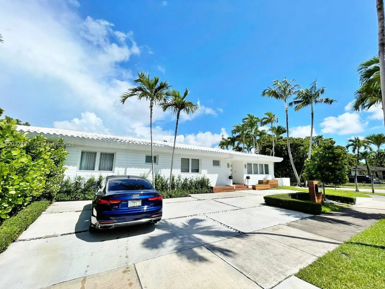 290 E Shore Dr E # 290, Miami FL 33133