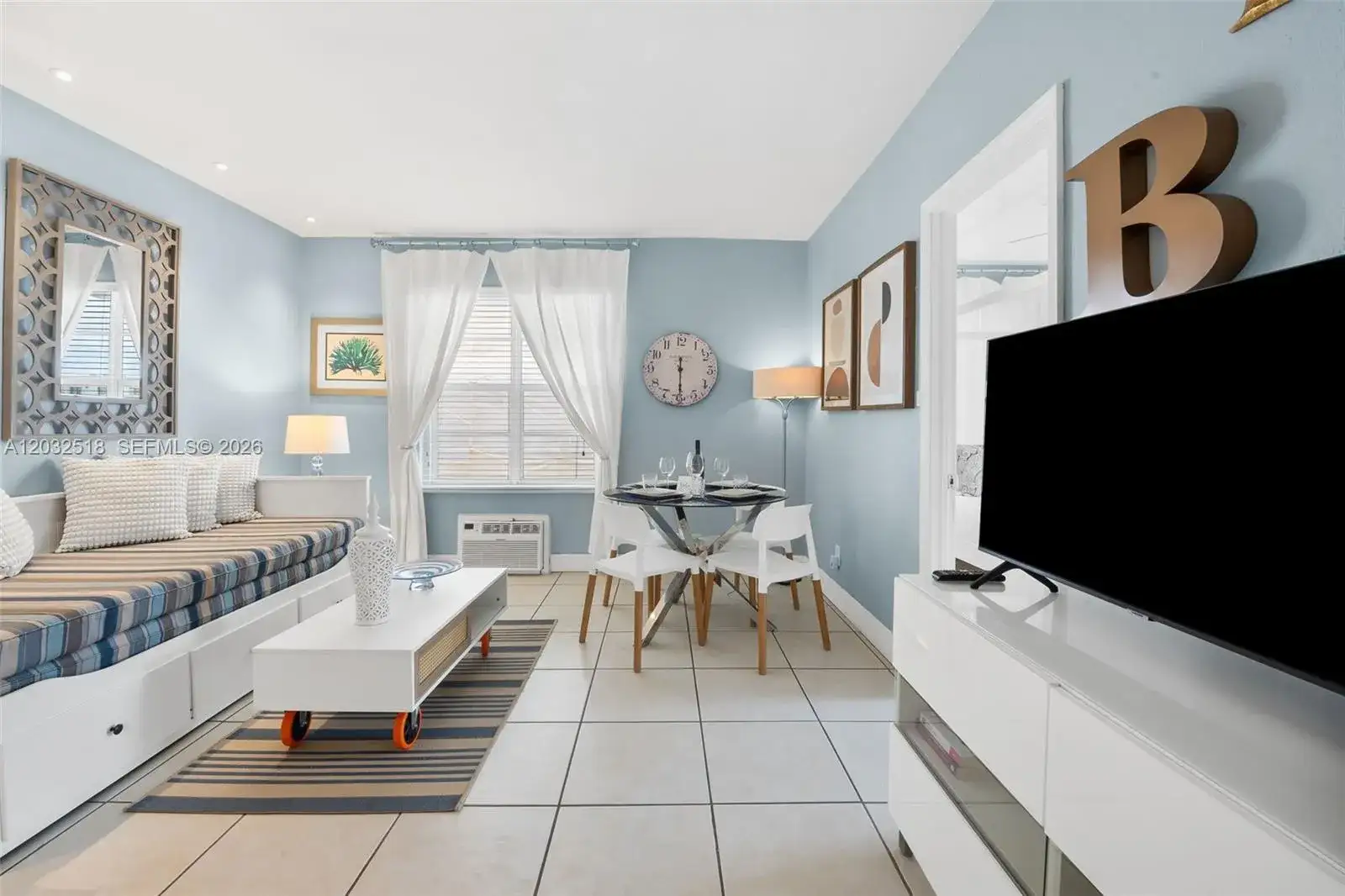 3030 Collins Ave # 4E, Miami Beach FL 33140 photo 2