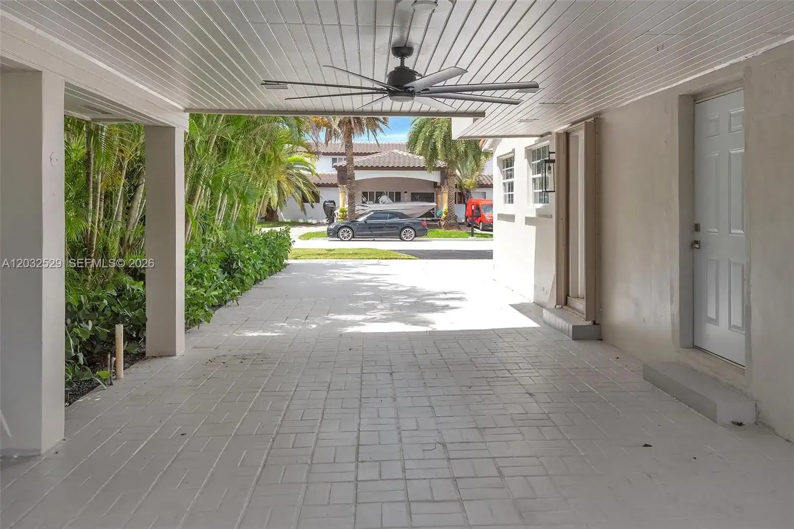 424 W 13th St, Hialeah FL 33010 photo 4