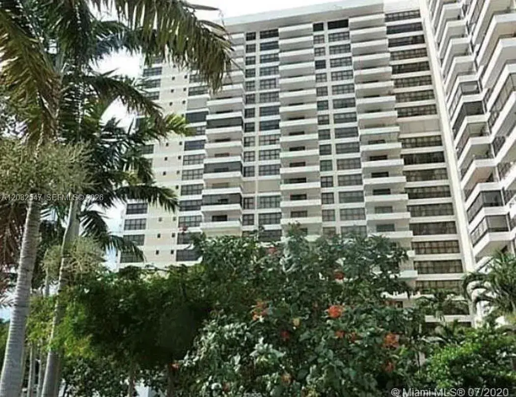 500 Three Islands Blvd # 314, Hallandale Beach FL 33009