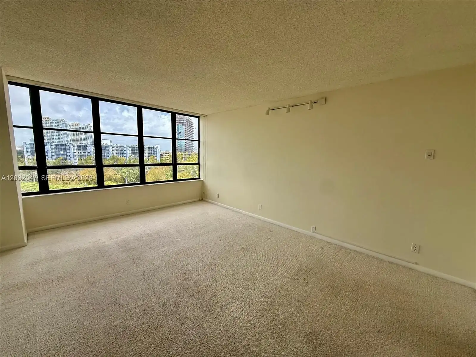 500 Three Islands Blvd # 314, Hallandale Beach FL 33009 photo 5