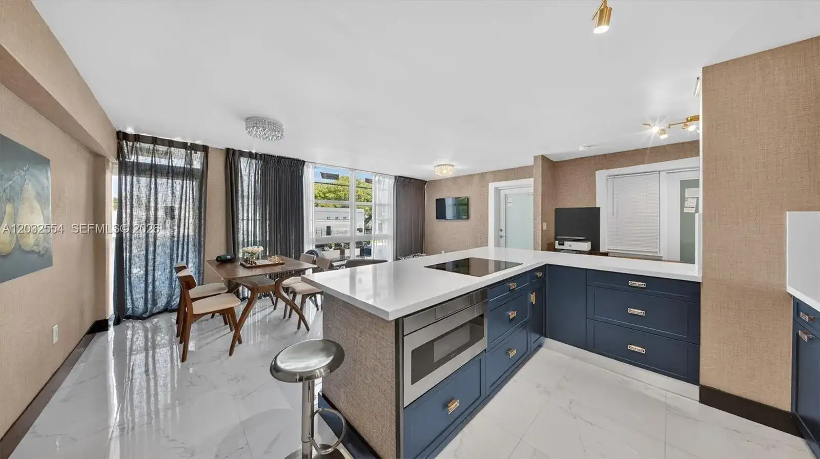 1400 Pennsylvania Ave # 11, Miami Beach FL 33139 photo 2