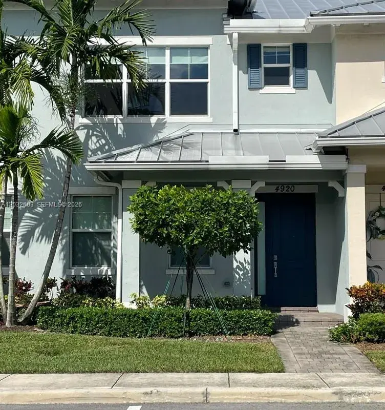 4920 Eucalyptus Dr # 2, Hollywood FL 33021