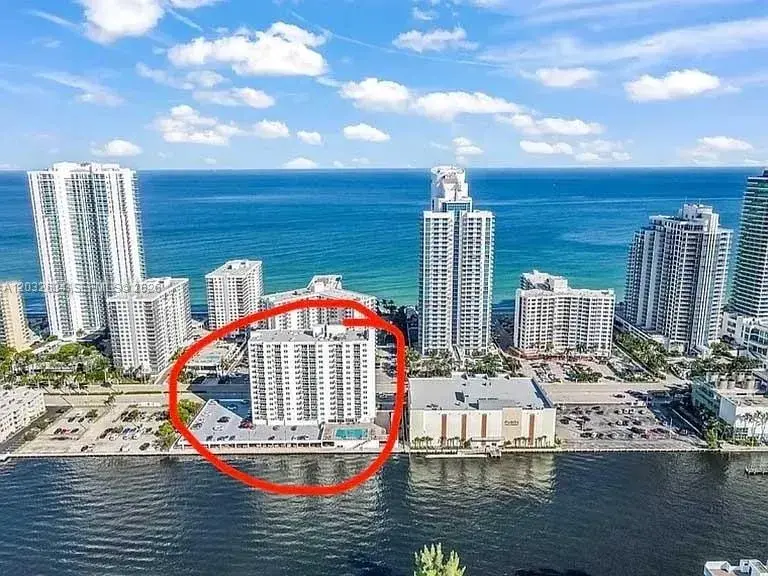 3000 S Ocean Dr # 420, Hollywood FL 33019