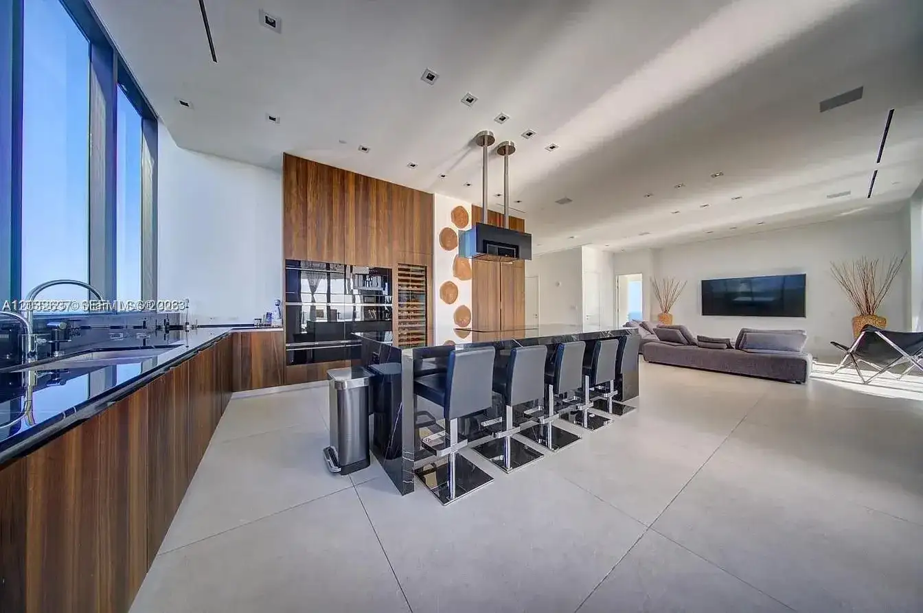 17141 Collins Ave # 4602, Sunny Isles Beach FL 33160 photo 4
