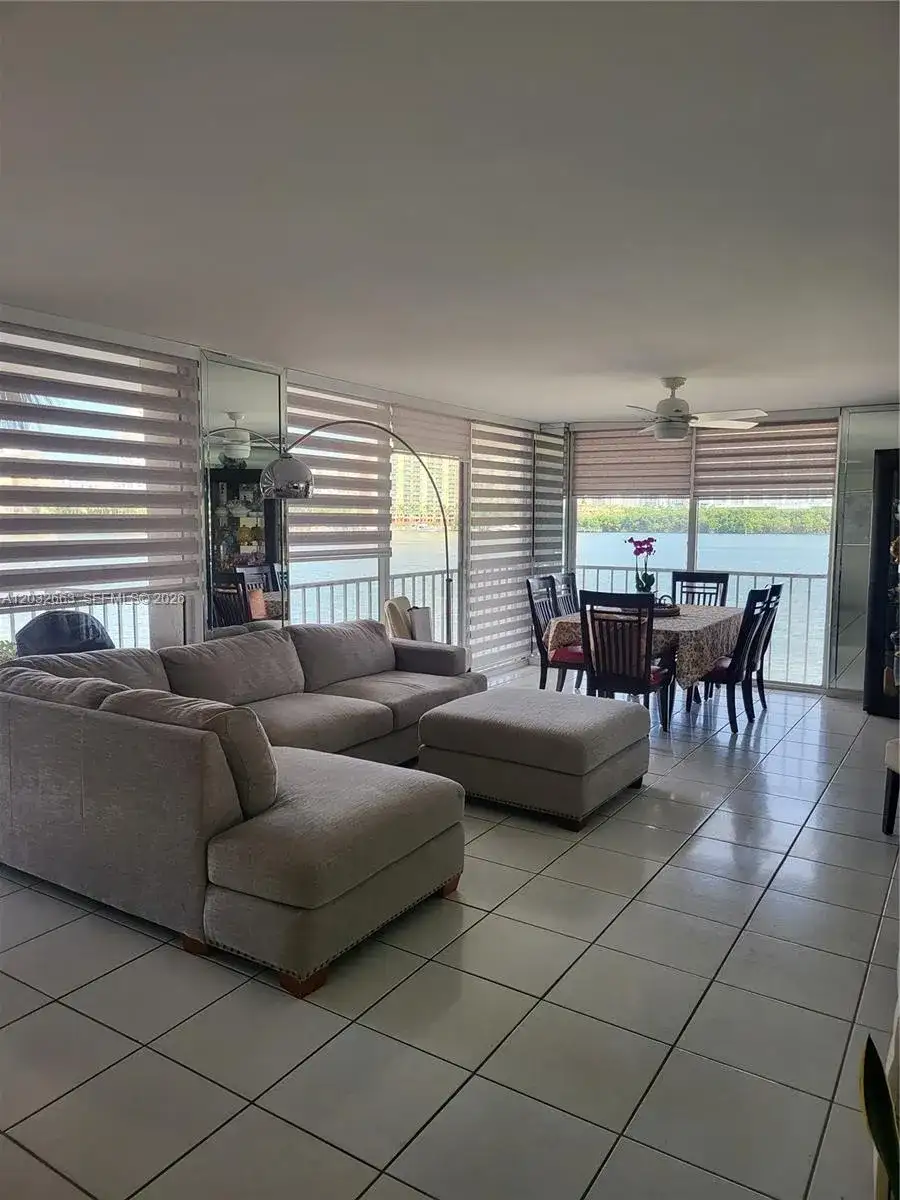 290 174th St # M19, Sunny Isles Beach FL 33160 photo 4