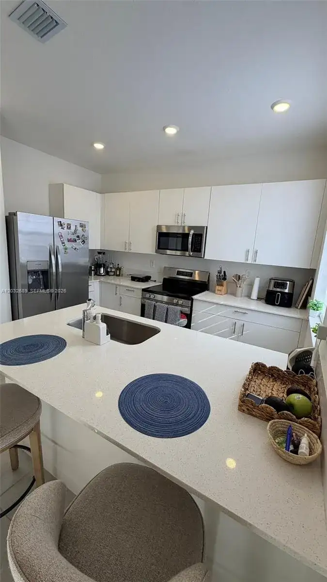 2424 SE 29th St, Homestead FL 33035 photo 5