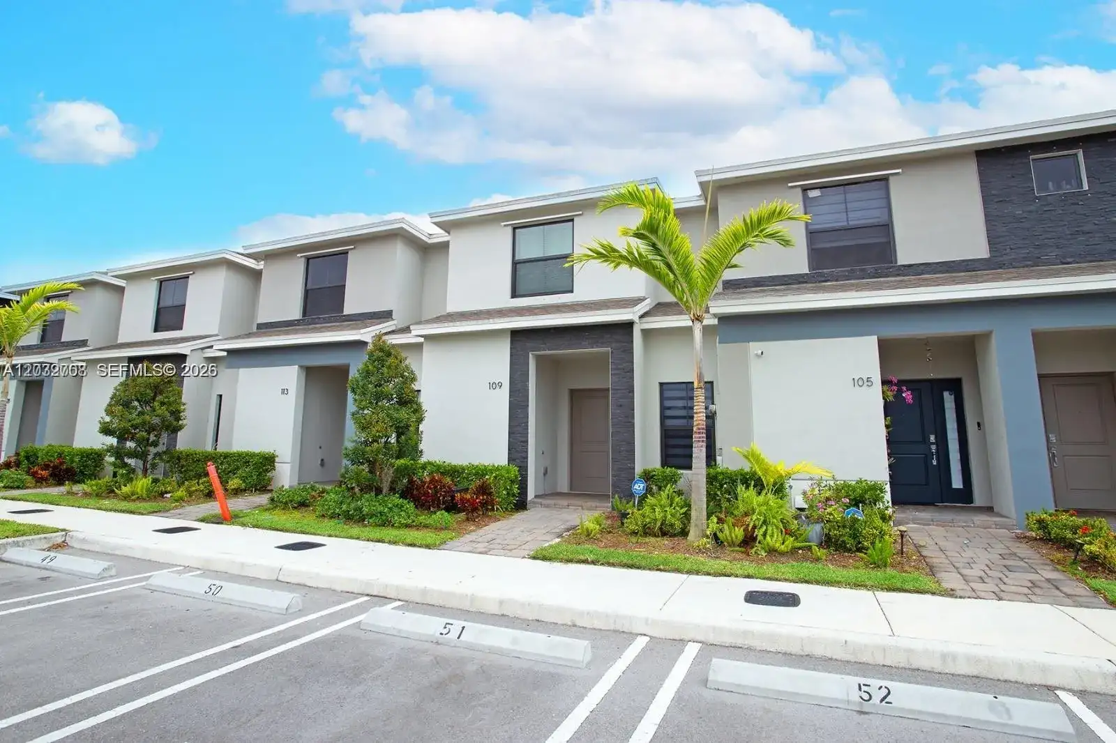 109 NE 3rd Ct, Florida City FL 33034 photo 3