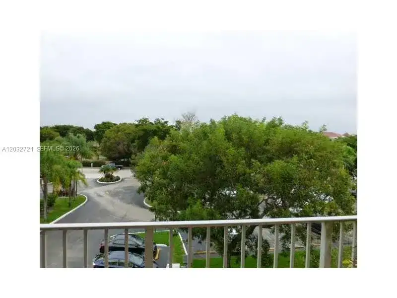 13100 SW 92nd Ave, Miami FL 33176 photo 5