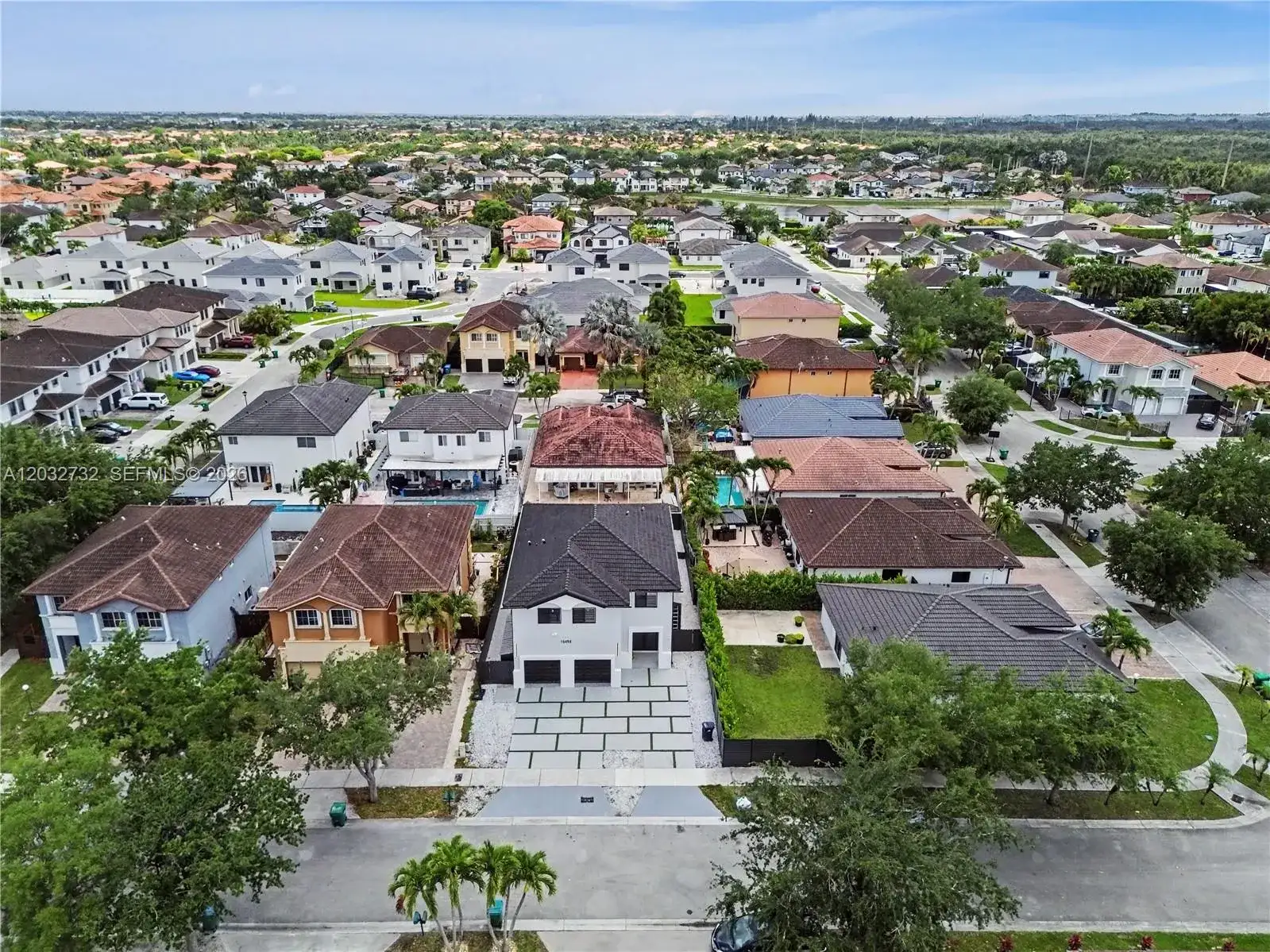 15490 SW 18th Ln, Miami FL 33185 photo 5