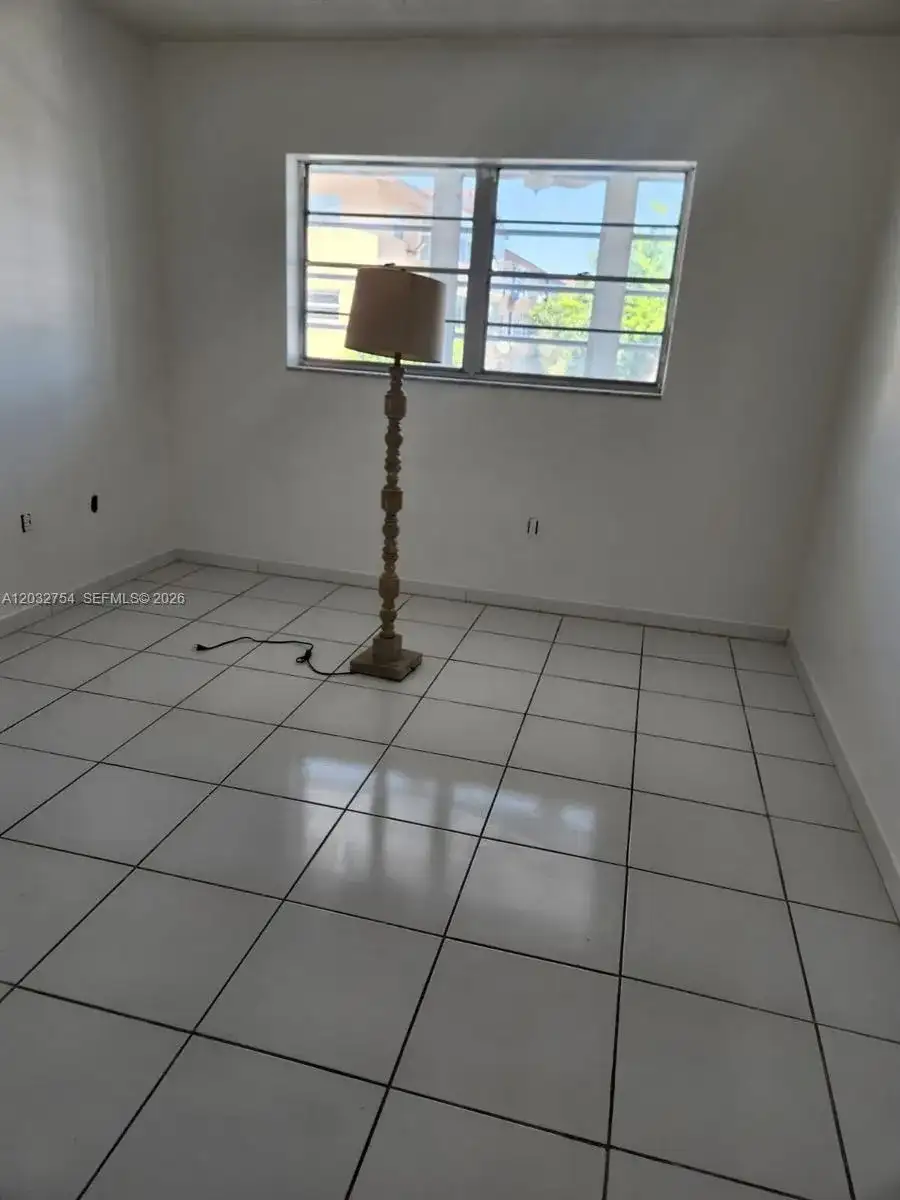 160 Royal Palm Rd # 215, Hialeah Gardens FL 33016 photo 3