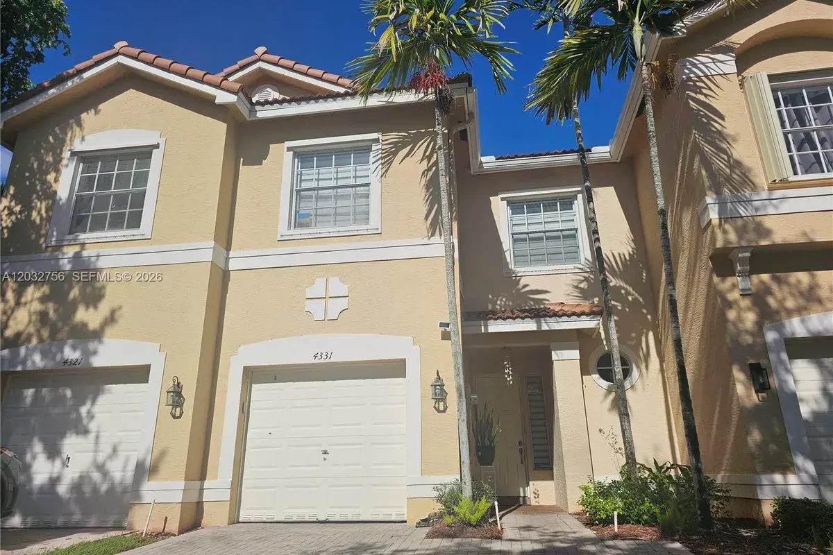 4331 SW 124th Way, Miramar FL 33027
