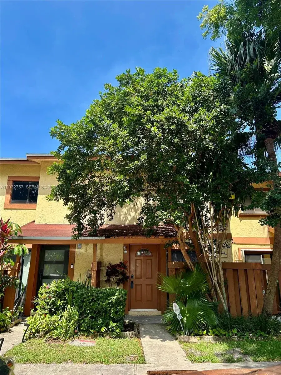 4070 Sierra Ter # 4070, Sunrise FL 33351