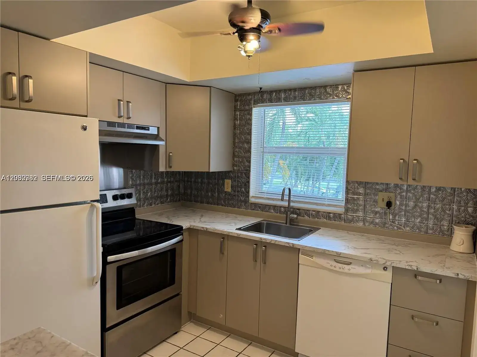100 SE 6th Ave # 207, Pompano Beach FL 33060 photo 5