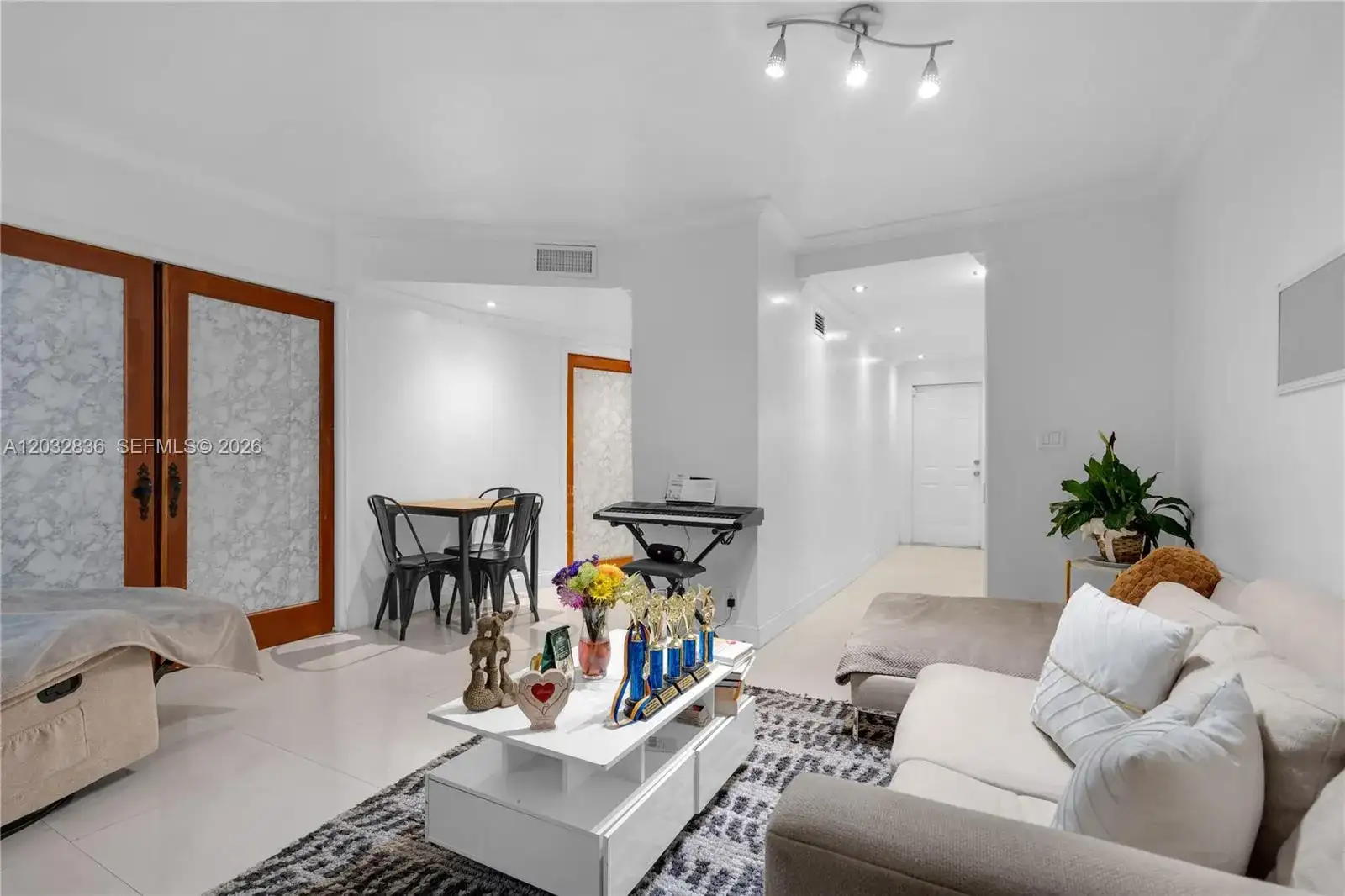 1450 NE 170th St # 106, North Miami Beach FL 33162 photo 2