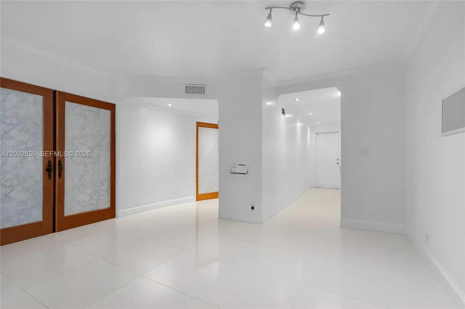 1450 NE 170th St # 106, North Miami Beach FL 33162 photo 3