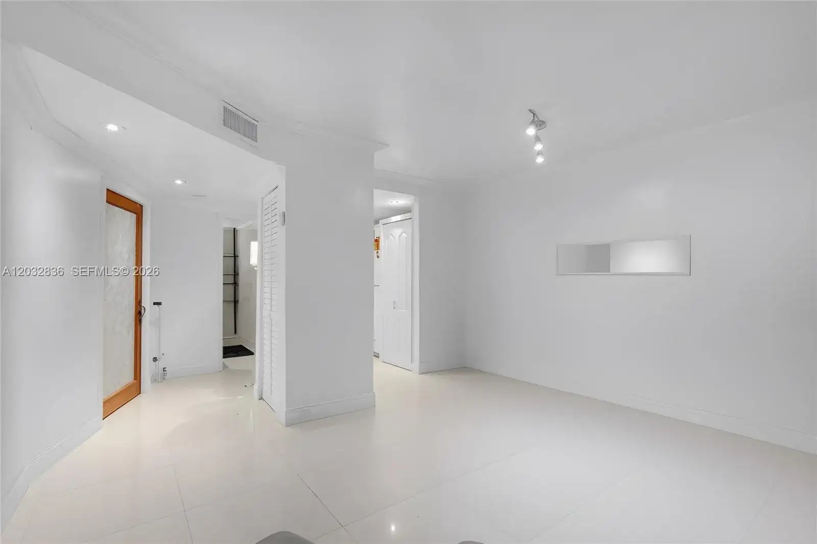 1450 NE 170th St # 106, North Miami Beach FL 33162 photo 5