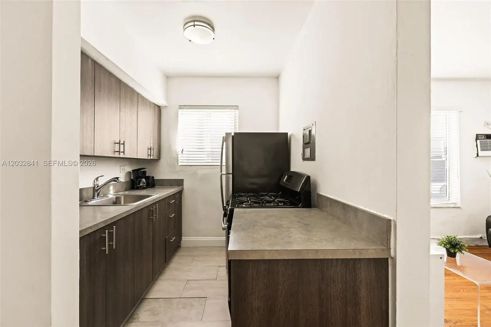 7340 Harding Ave # 15, Miami Beach FL 33141 photo 3