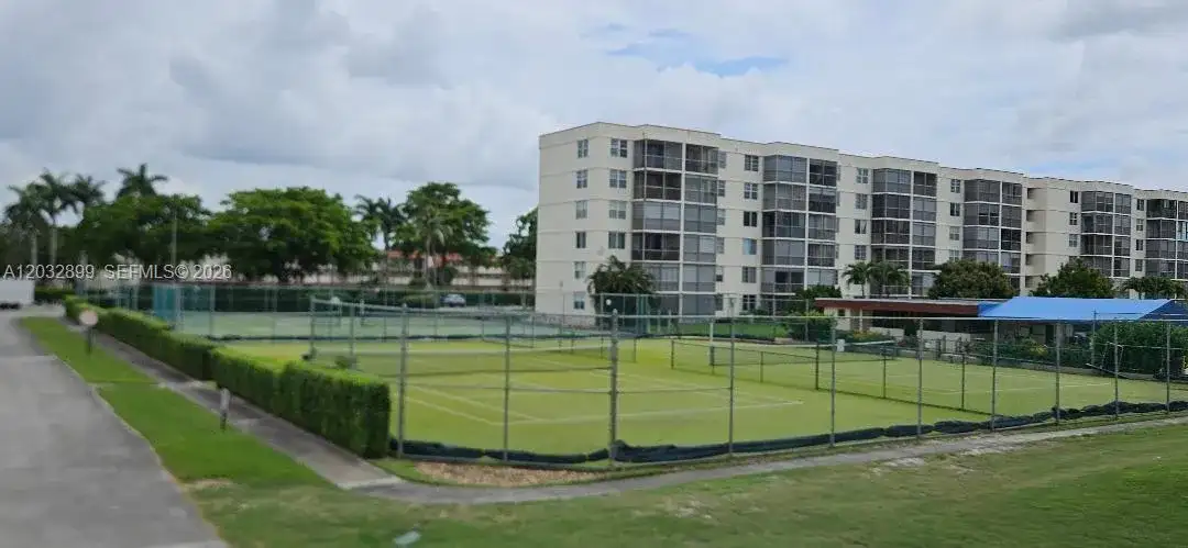 9823 S Hollybrook Lake Dr # 310, Pembroke Pines FL 33025 photo 3