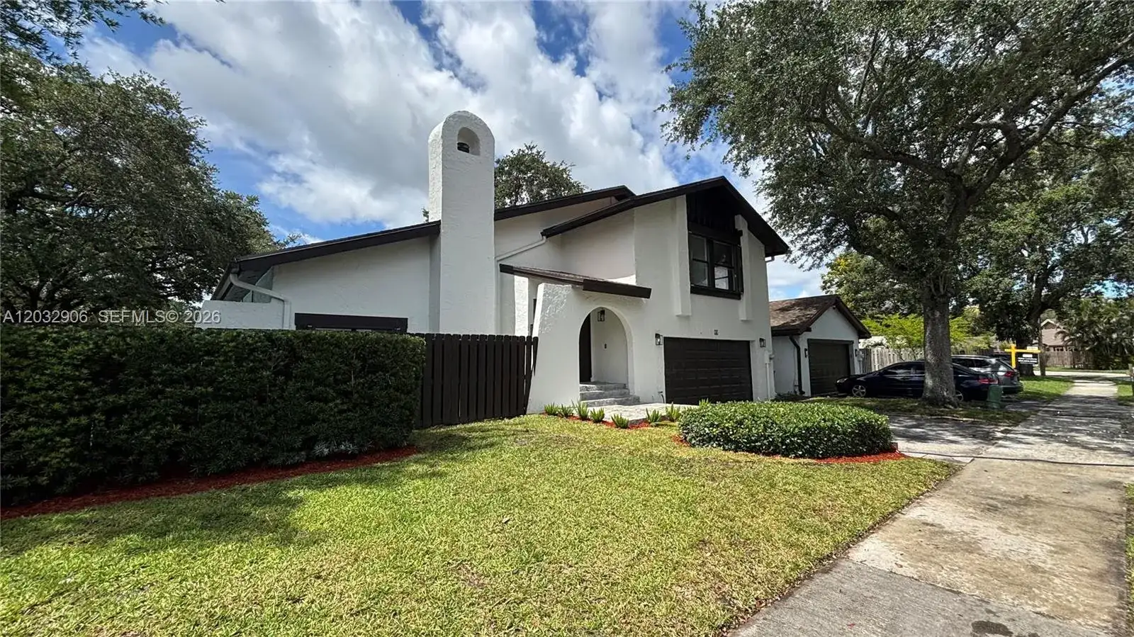 49 Forest Cir, Cooper City FL 33026 photo 2