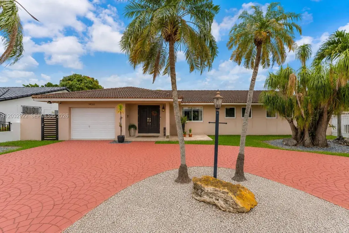 14061 SW 39th St, Miami FL 33175