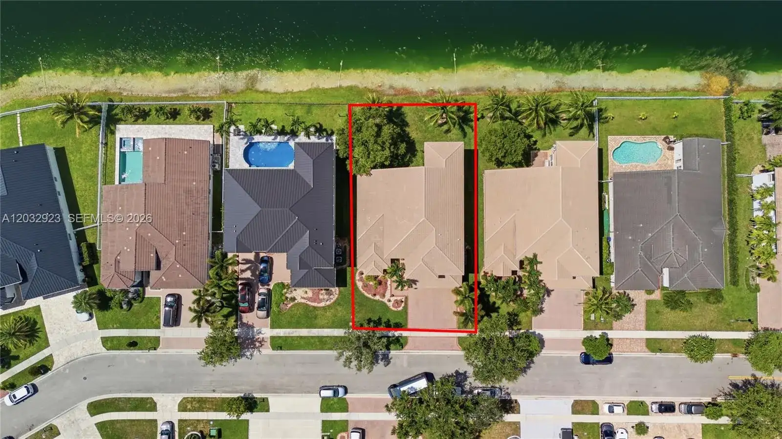 18543 SW 49th St, Miramar FL 33029 photo 2